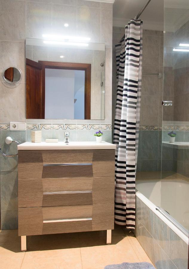 Apartamentos Vista Al Puerto Cala Figuera  Luaran gambar