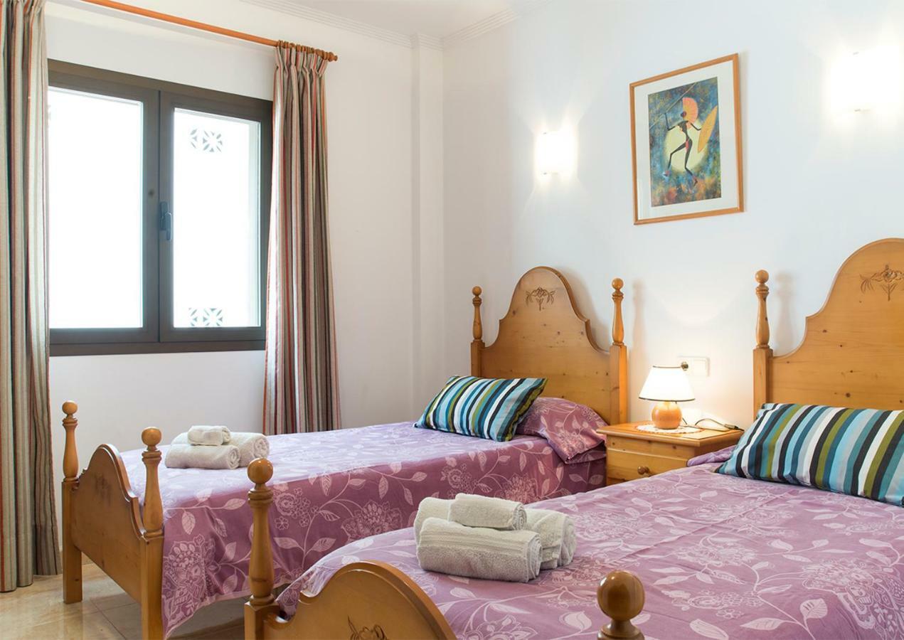 Apartamentos Vista Al Puerto Cala Figuera  Luaran gambar