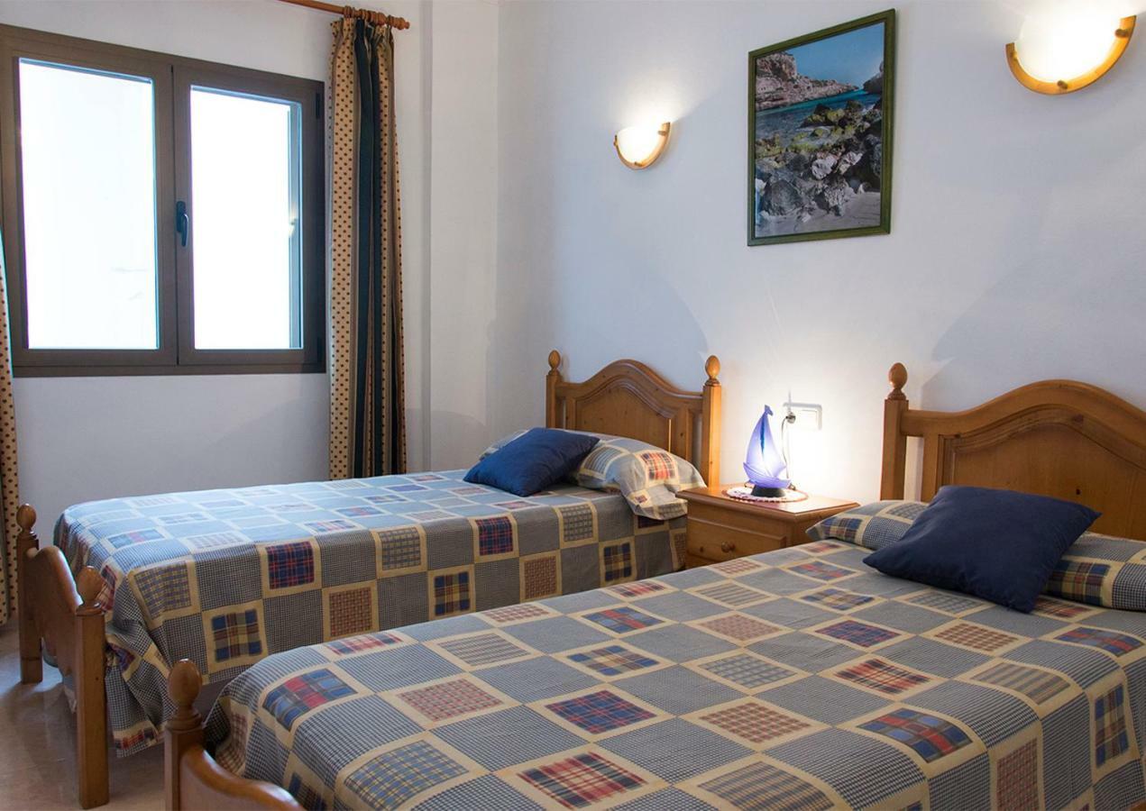 Apartamentos Vista Al Puerto Cala Figuera  Luaran gambar